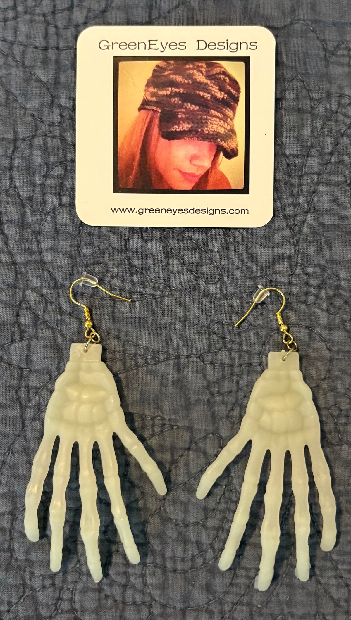 GLOW N THE DARK  Pierced Earrings ☠️ - GreenEyes Design